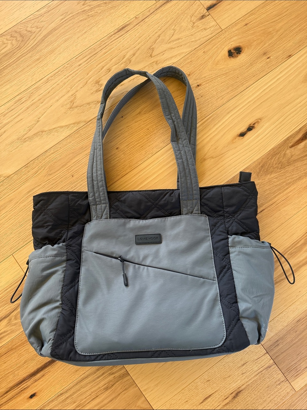 LOVEVOOK Gray Quilted Laptop Tote with Front Zip Pocket